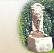 Kleiner Springbrunnen Bacchus: Wandbrunnen aus Stein
