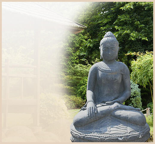 Sumber - Buddha aus Stein in Meditation