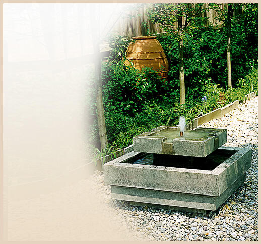 Scala - Ein Kleiner Brunnen mit Wasserpumpe