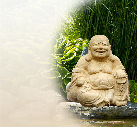Sitzender Buddha aus Stein