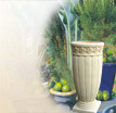 Gartenskulpturen Flora: Klassische Steinvase