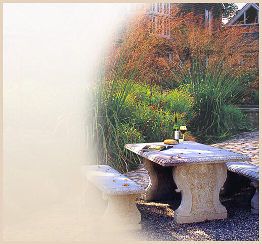 Sanssouci - Gartentisch mit Steinbnken