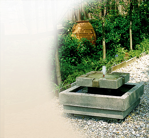 Kleiner Gartenspringbrunnen aus Stein kaufen